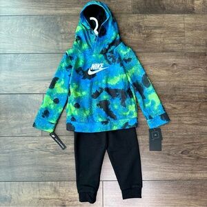 Nike NWT Kids' “The Futura Is Now” Fleece Hoodie & Joggers Set - Size: 3T
